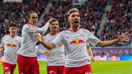 CBA球员最佳阵容提名：前三竞争激烈,（CBA最佳阵容提名公布：前三席位竞争白热化）