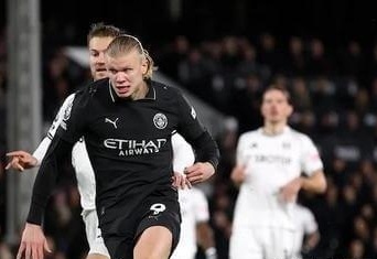 凯恩补时绝平，拜仁德甲对阵柏林联合仍保持不败（凯恩补时救主，拜仁德甲对柏林联合不败纪录延续）