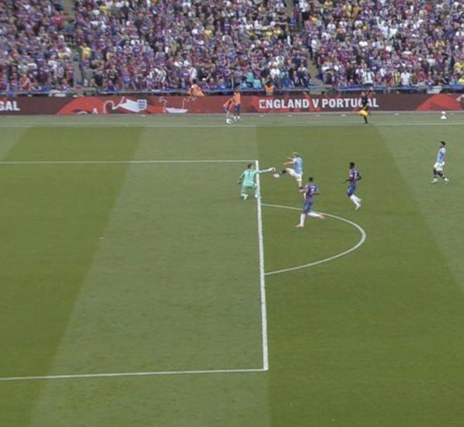 科里纳：正提议世界杯中VAR扩宽应用，复核角球+介入两黄判罚（科里纳：推动世界杯扩大VAR应用，复核角球并介入两黄判罚）