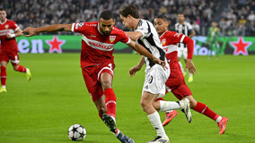 震撼！姆巴佩圣马梅斯上演天秀 阿诺德助攻配合堪称艺术品（燃爆！姆巴佩圣马梅斯上演神迹 阿诺德妙传配合宛如艺术）