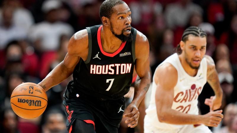 官方：刘殿座当选2025赛季中超最佳守门员，本赛季中超实现10次零封（官方宣布：刘殿座荣膺2025赛季中超最佳门将，本季斩获10场零封）